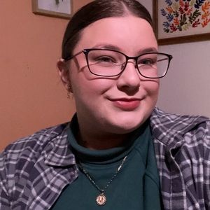 Meet your Posher, Macy